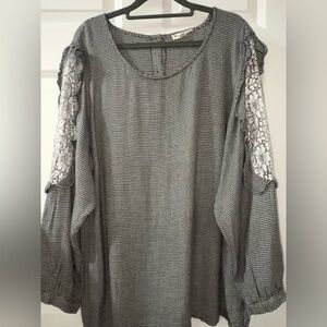 2x Jane and Delancey Black & White Gingham Funky Blouse with Lace inset Sleeves
